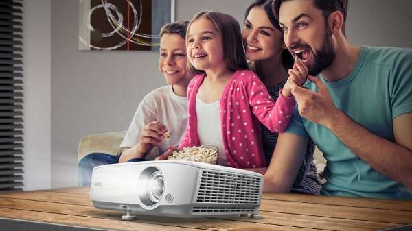Top 7 Best 4k Projector Under 2000