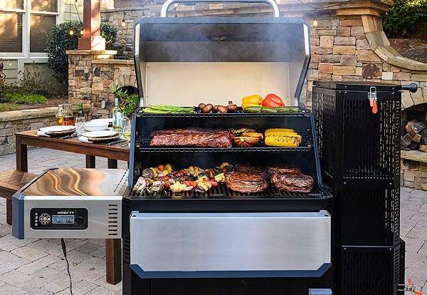 Masterbuilt Gravity Series 1050 Digital Charcoal Grill